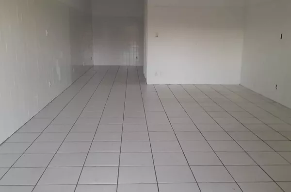 Ponto Comercial no Bairro Jabuticabeiras Taubaté - Foto 2