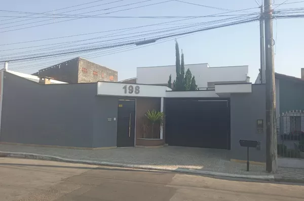 Casa 3 dormitórios 300m² - Vila Aparecida, Taubaté-SP - Foto 2