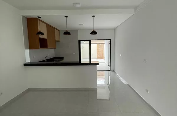 Casa para venda com 3 dormitórios sendo uma suíte. - Foto 2