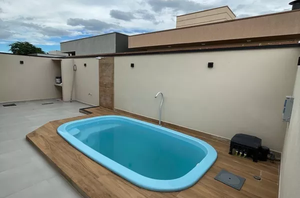 Casa para venda com 3 dormitórios sendo uma suíte. - Foto 1