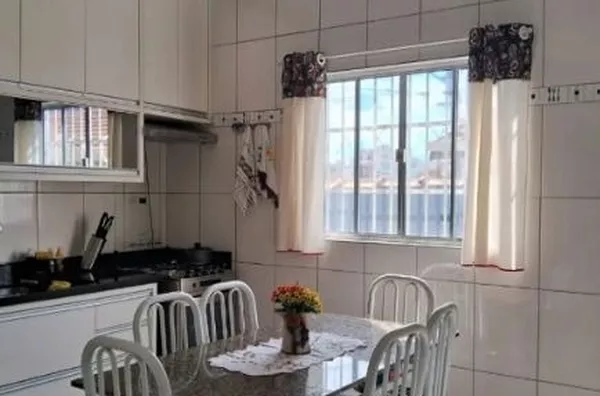 Casa com 2 quartos - 114m² - Foto 4
