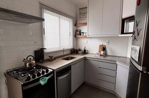 Sobrado com 3 dormitórios sendo 1 suíte 90m² - Foto 6