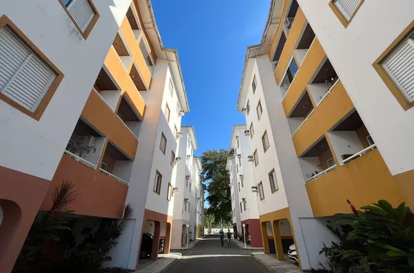Apartamento com 3 dormitórios, sendo 1 suíte - Centro, Ubatuba/SP. - Foto 1