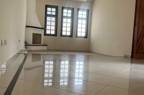 Sobrado com 3 dormitórios- 300m²- Jabuticabeiras - Foto 2