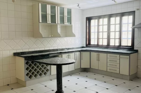 Sobrado com 3 dormitórios- 300m²- Jabuticabeiras - Foto 5