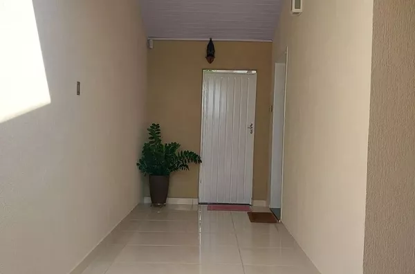 Casa com 2 dormitórios, sendo 1 suíte, 122m² - Parque Senhor do Bonfim em Taubaté/SP - Foto 2