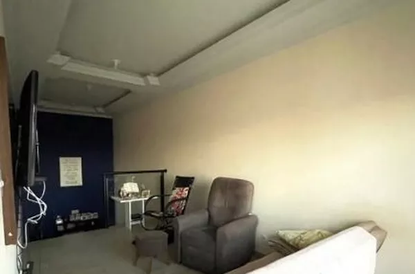 Sobrado com 3 quartos sendo 1 suíte - 150m² (possui um ponto comercial) - Foto 4