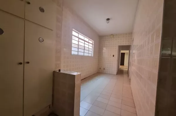 Casa com potencial comercial à venda, Centro, Taubaté-SP - Foto 2