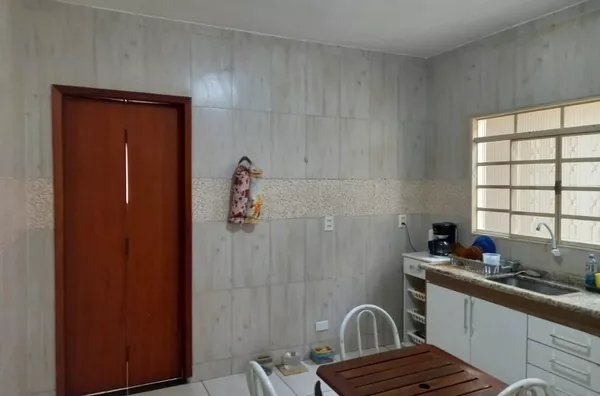 Casa à venda com 150m² com 2 dormitórios sendo 1 suíte. - Foto 6