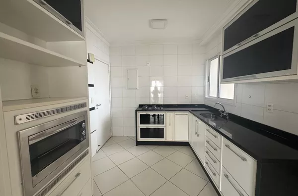 Apartamento com 3 suítes - Edifício Jardim das Figueiras - Foto 4