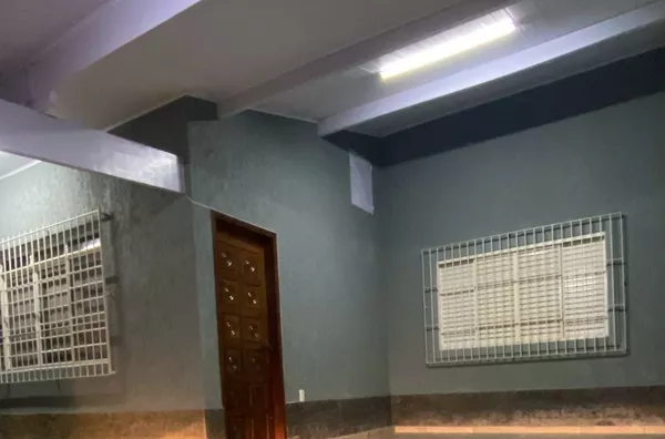 Casa com 3 quartos sendo 1 suíte 220m² - Foto 2