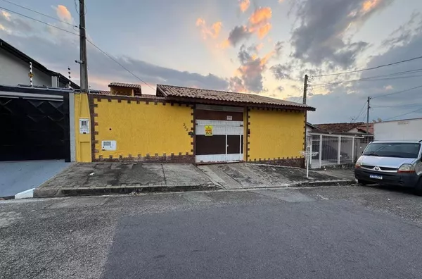 Casa 3 dormitórios, sendo 1 suíte, 138m² - Bosque da Saúde Taubaté/SP - Foto 1