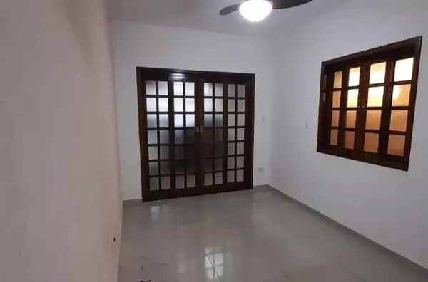 Casa 2 dormitórios 87m² - Alto São Pedro Taubaté-SP - Foto 4