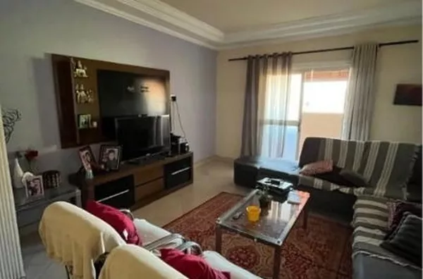 Sobrado com 3 quartos sendo 1 suíte - 240m² - Foto 1