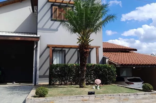 Sobrado com 3 dormitórios, sendo 1 suíte, 180m² - Foto 1