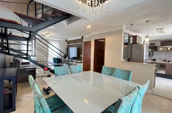 Sobrado com 3 dormitórios, sendo 1 suíte, 180m² - Foto 4