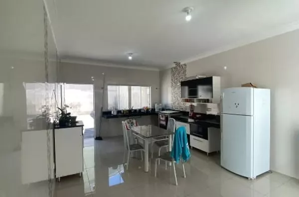 Casa com 3 quartos sendo 1 suíte - 159m² - Foto 4