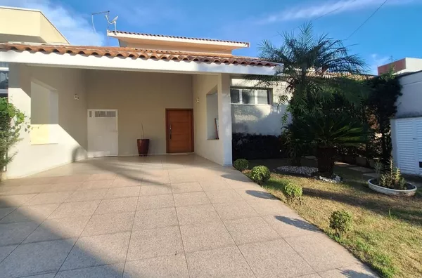 Casa com 3 quartos sendo 1suíte - 186m² - Foto 1