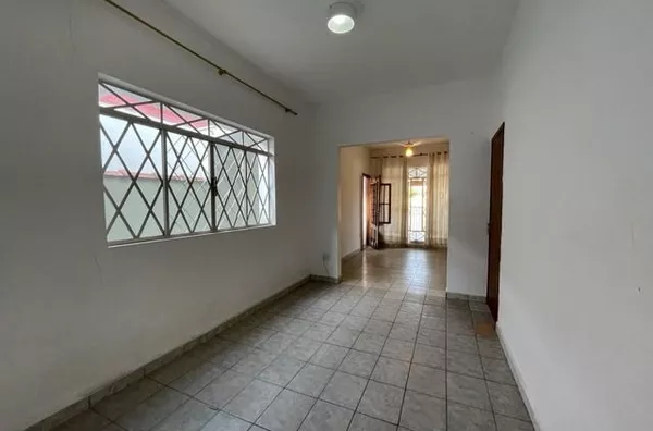 Casa com 2 quartos sendo 1 suíte - 130m² - Foto 3