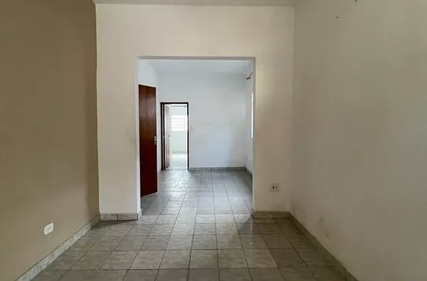Casa com 2 quartos sendo 1 suíte - 130m² - Foto 4