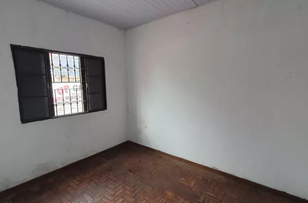 Casa em excelente localização com 60m²,  próximo a Av. do Povo em Taubaté. - Foto 4