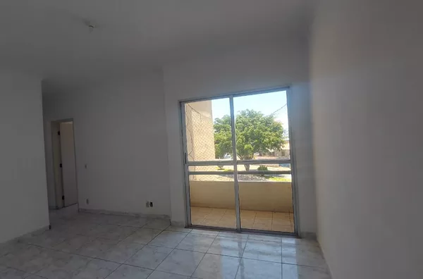 Apartamento com 3 dormitórios - 72m² - Foto 2