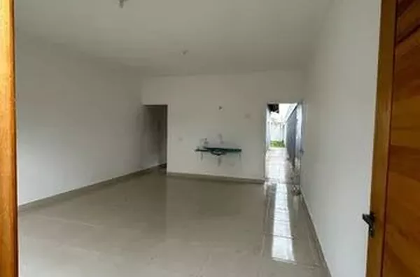 Casa 3 dormitórios - Conjunto Habitacional Milton de Alvarenga Peixoto, Taubaté - Foto 2