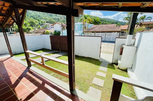Casa 2 dormitórios com edícula aos fundos, 109m² - Toninhas em Ubatuba/SP - Foto 3