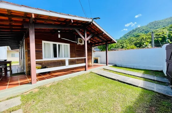 Casa 2 dormitórios com edícula aos fundos, 109m² - Toninhas em Ubatuba/SP - Foto 2
