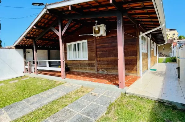 Casa 2 dormitórios com edícula aos fundos, 109m² - Toninhas em Ubatuba/SP - Foto 1