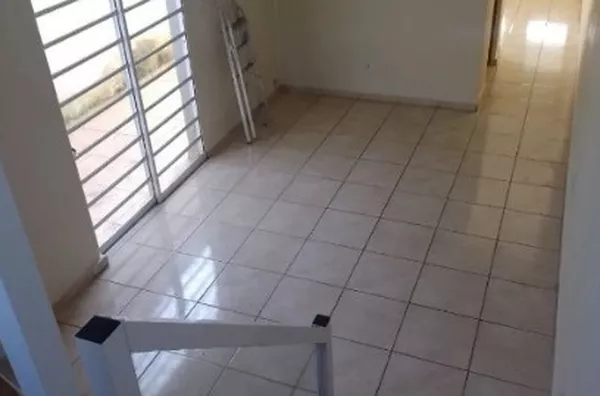 Sobrado com 3 dormitórios, sendo 1 suíte, 117m² - Foto 2