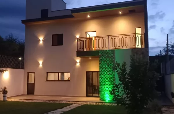 Casa em condomínio 3 quartos sendo 2 suítes 283m² - Foto 1