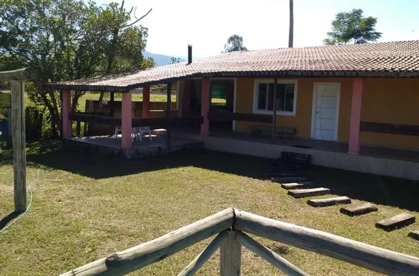 Chácara 3 dormitórios, sendo 1 suíte, 1640m² - Mandú, Pindamonhangaba/SP - Foto 3