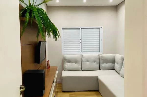 Casa com 4 dormitórios, sendo 1 suíte, 230m² - Foto 4