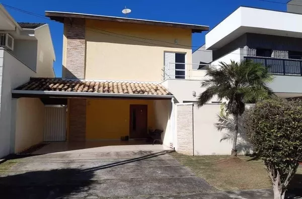 Sobrado com 4 dormitórios sendo 1 suíte 220m² - Foto 1