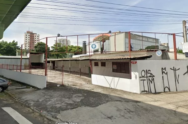 Ponto Comercial com 2 galpões - 608m² - Foto 1