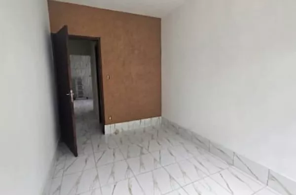 Casa com 2 dormitórios - 180m² - Foto 6