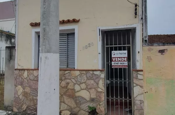 Casa em excelente localização com 60m²,  próximo a Av. do Povo em Taubaté. - Foto 1