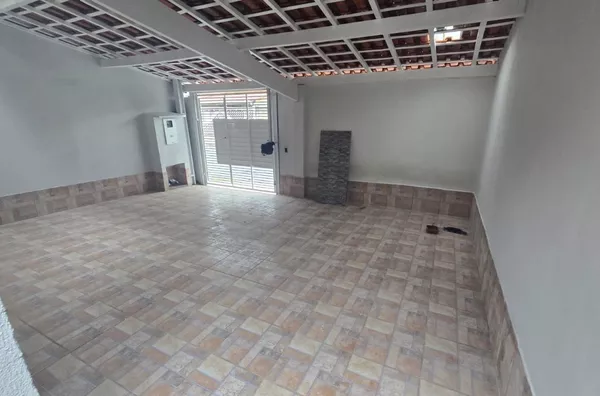 Casa com 2 dormitórios - 180m² - Foto 3