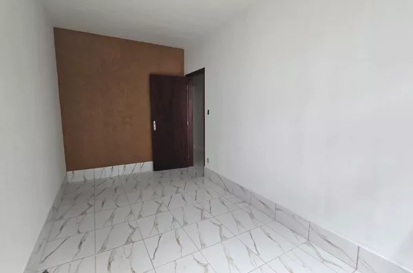 Casa com 2 dormitórios - 180m² - Foto 5