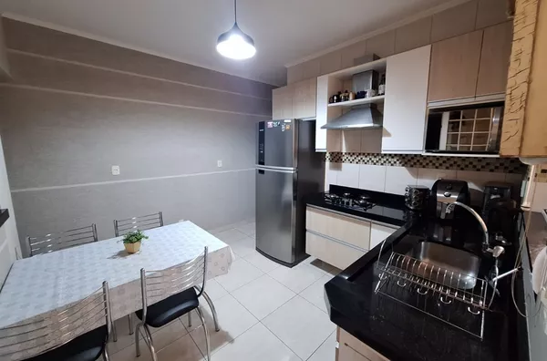 Casa com 2 quartos sendo 1 suíte - 96m² - Foto 4