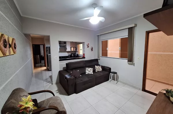 Casa com 2 quartos sendo 1 suíte - 96m² - Foto 2
