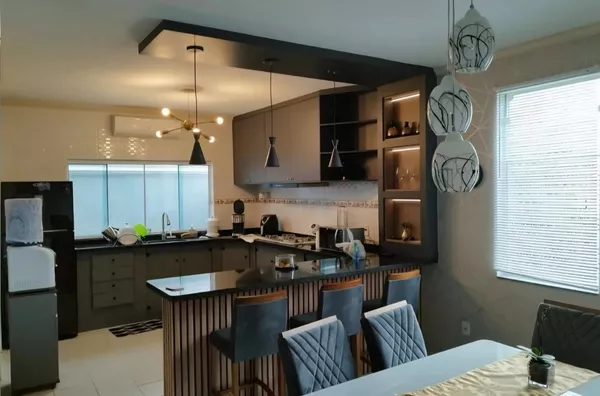 Casa com 3 suítes 300m² - Foto 6