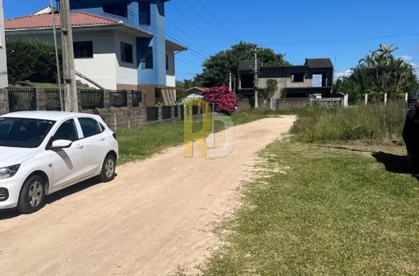 Casa a Venda no bairro Cabeçudas - Laguna, SC