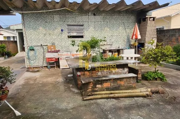 Casa a Venda no bairro Progresso - Laguna, SC