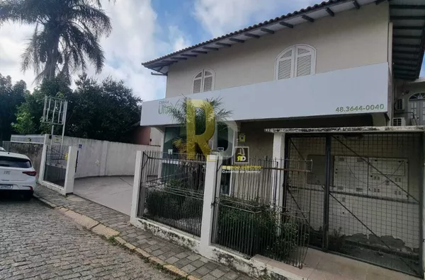 Casa a Venda no bairro Centro - Laguna, SC