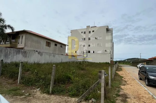 Terreno a Venda no bairro Mar Grosso - Laguna, SC