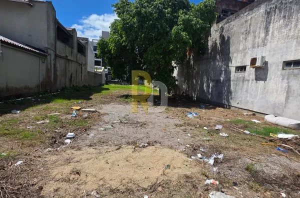 Terreno a Venda no bairro Mar Grosso - Laguna, SC