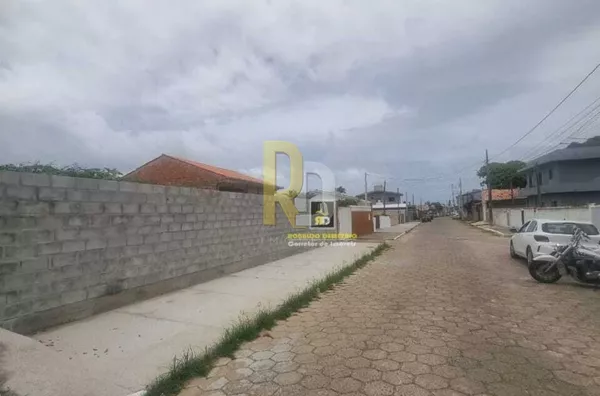 Terreno a Venda no bairro Mar Grosso - Laguna, SC