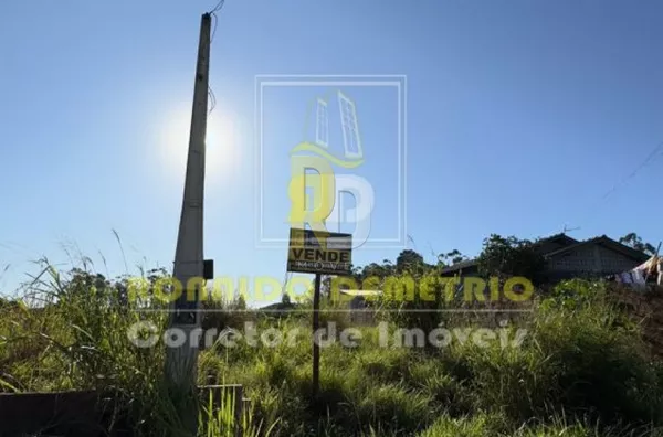 Terreno a Venda no bairro Cabeçudas - Laguna, SC